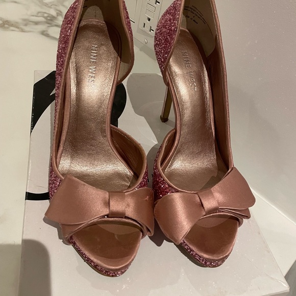Nine West Pink sparkly peep toe heels with bow - Picture 2 of 16